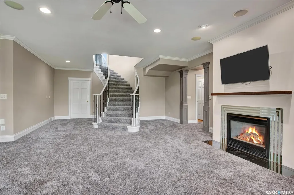 218 Horlick Crescent Saskatoon SK S7N 4R5