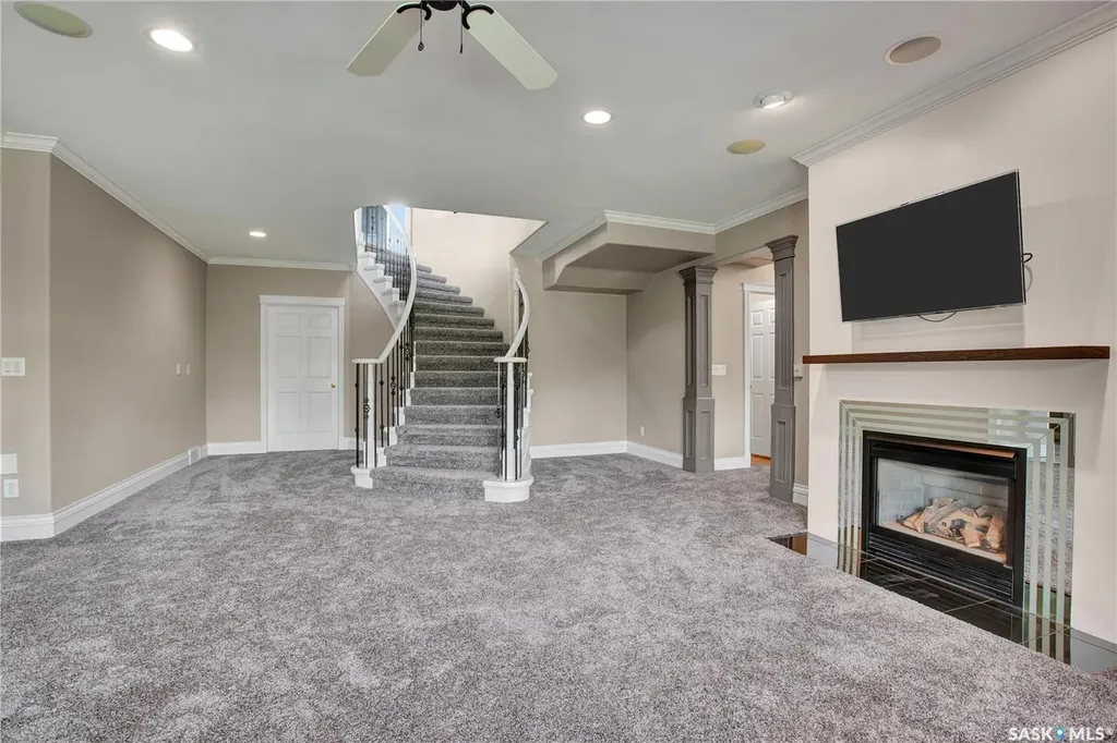 218 Horlick Crescent Saskatoon SK S7N 4R5