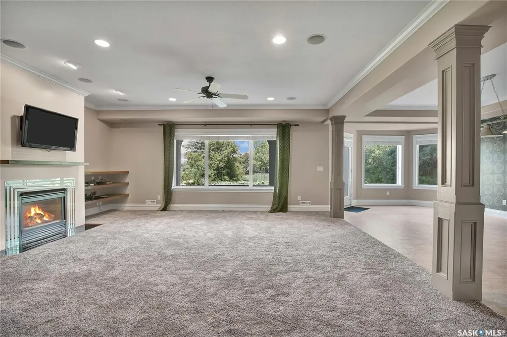 218 Horlick Crescent Saskatoon SK S7N 4R5