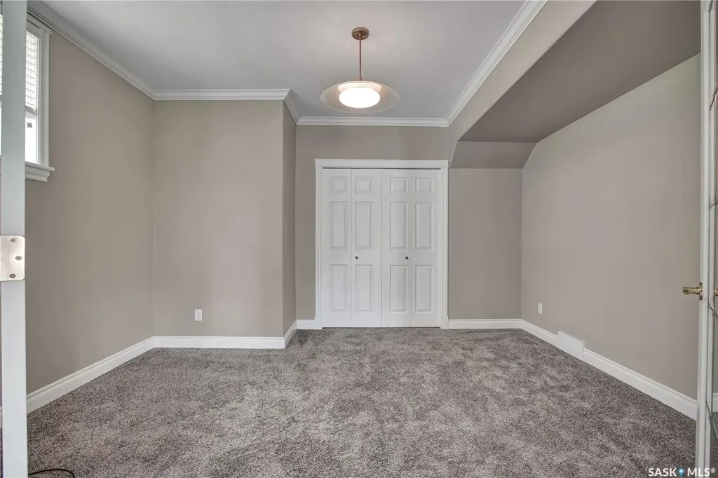 218 Horlick Crescent Saskatoon SK S7N 4R5