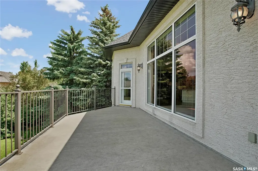 218 Horlick Crescent Saskatoon SK S7N 4R5