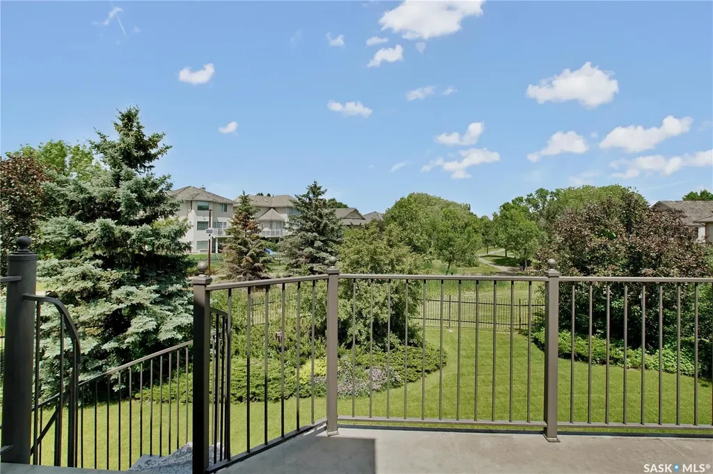 218 Horlick Crescent Saskatoon SK S7N 4R5