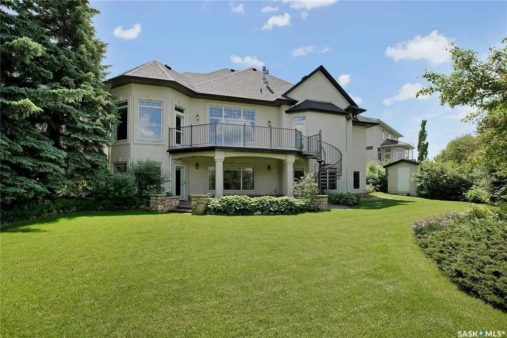 218 Horlick Crescent Saskatoon SK S7N 4R5