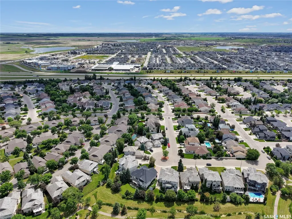 218 Horlick Crescent Saskatoon SK S7N 4R5