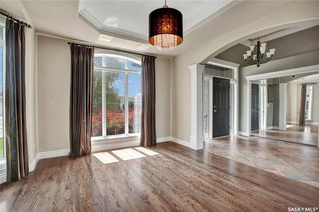 218 Horlick Crescent Saskatoon SK S7N 4R5
