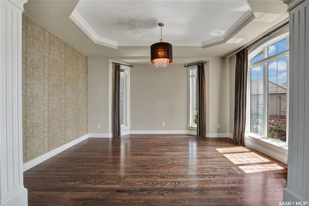 218 Horlick Crescent Saskatoon SK S7N 4R5