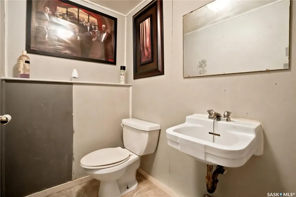 3815 Hill Avenue Regina SK S4S 0X4