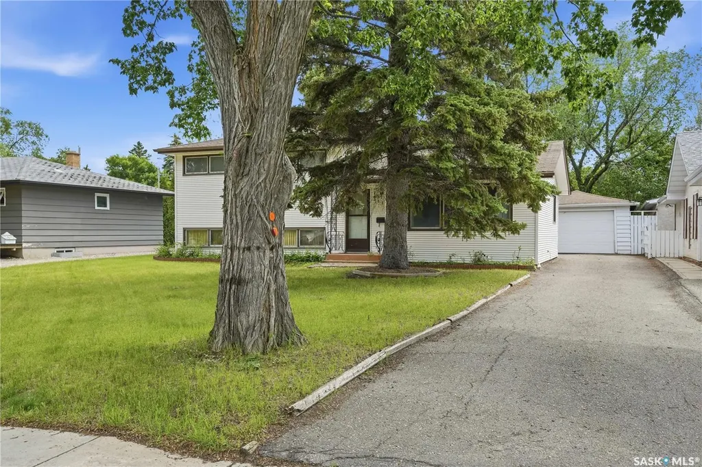 3815 Hill Avenue Regina SK S4S 0X4