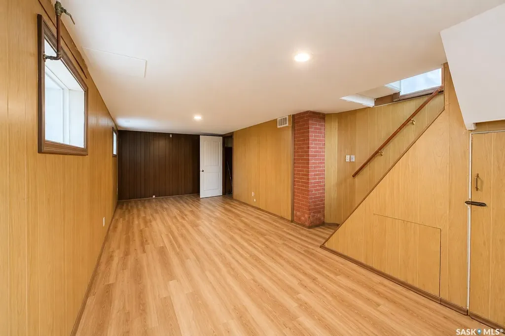 616 I Avenue S Saskatoon SK S7M 1Y8