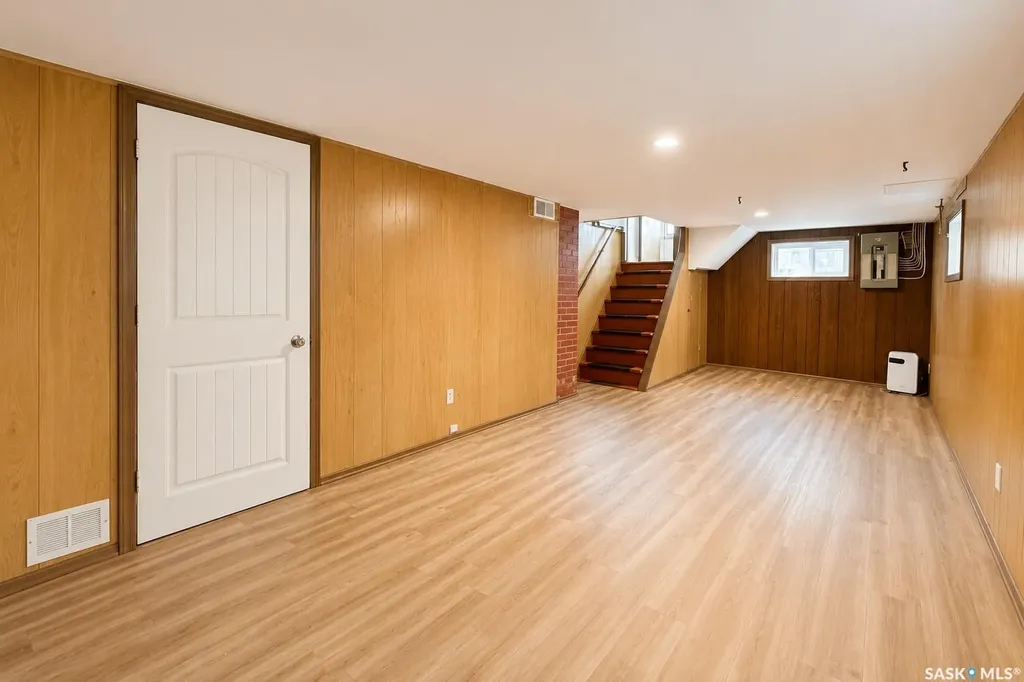 616 I Avenue S Saskatoon SK S7M 1Y8