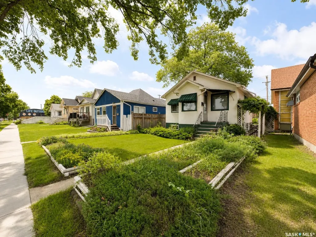 616 I Avenue S Saskatoon SK S7M 1Y8