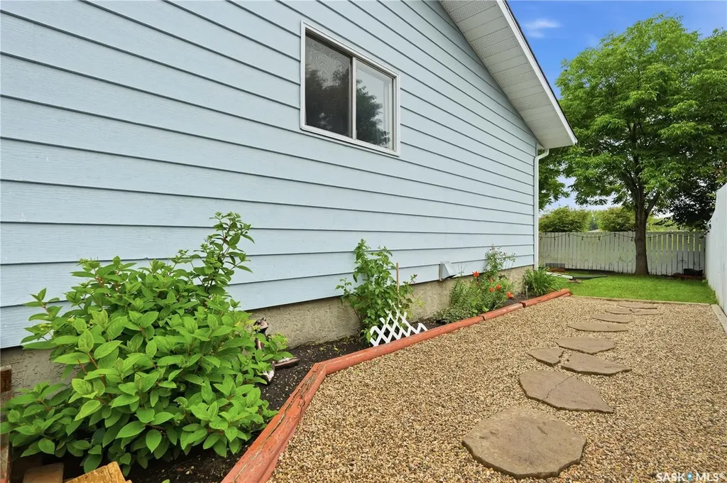109 Church Drive Regina SK S4X 1L7