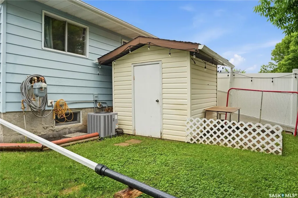 109 Church Drive Regina SK S4X 1L7