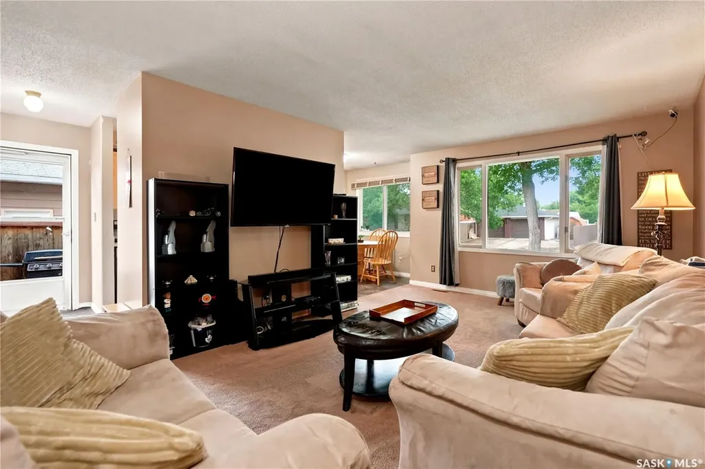 109 Church Drive Regina SK S4X 1L7