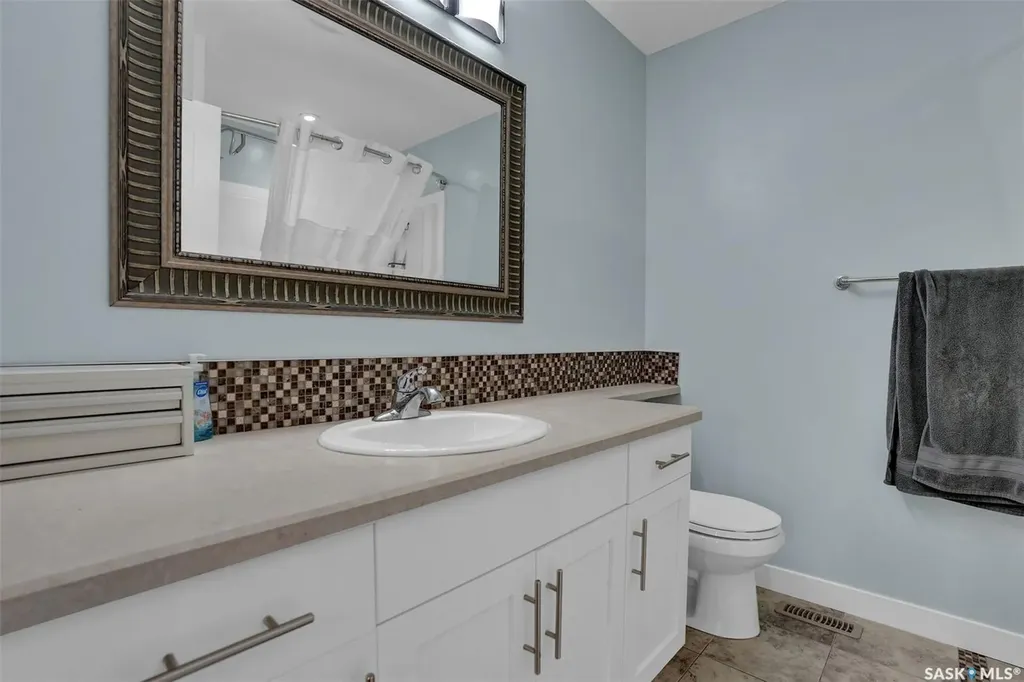 25 Emerald Hill Drive White City SK S4L 0B4