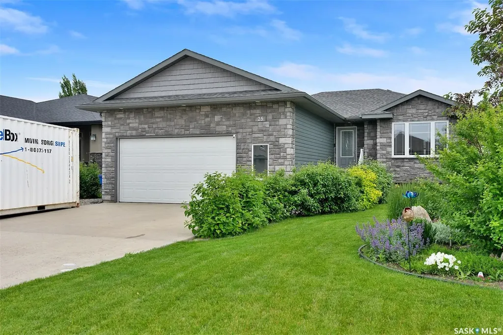 25 Emerald Hill Drive White City SK S4L 0B4