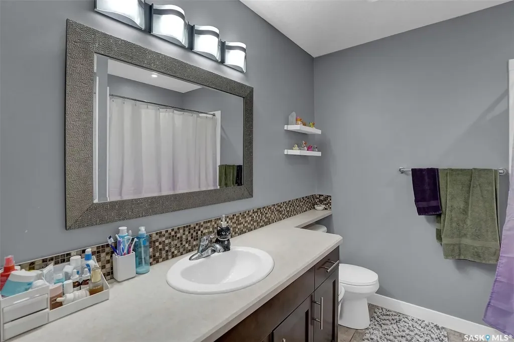25 Emerald Hill Drive White City SK S4L 0B4