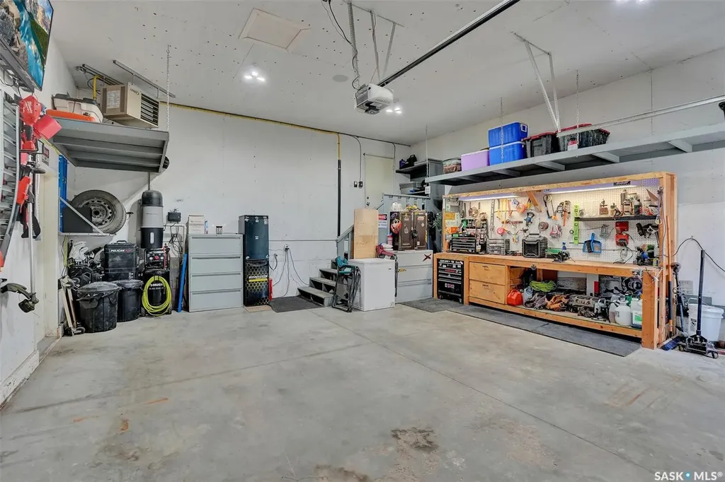 25 Emerald Hill Drive White City SK S4L 0B4