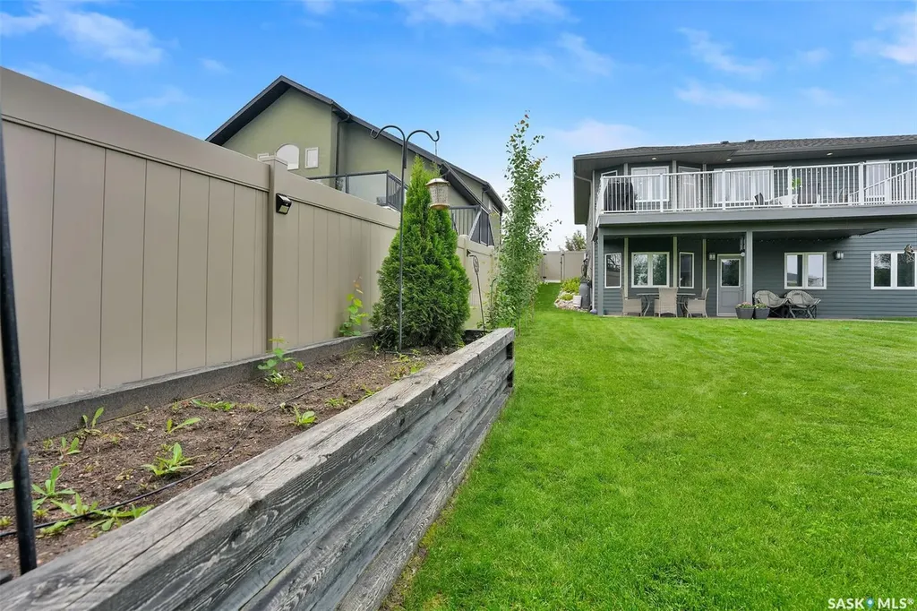 25 Emerald Hill Drive White City SK S4L 0B4