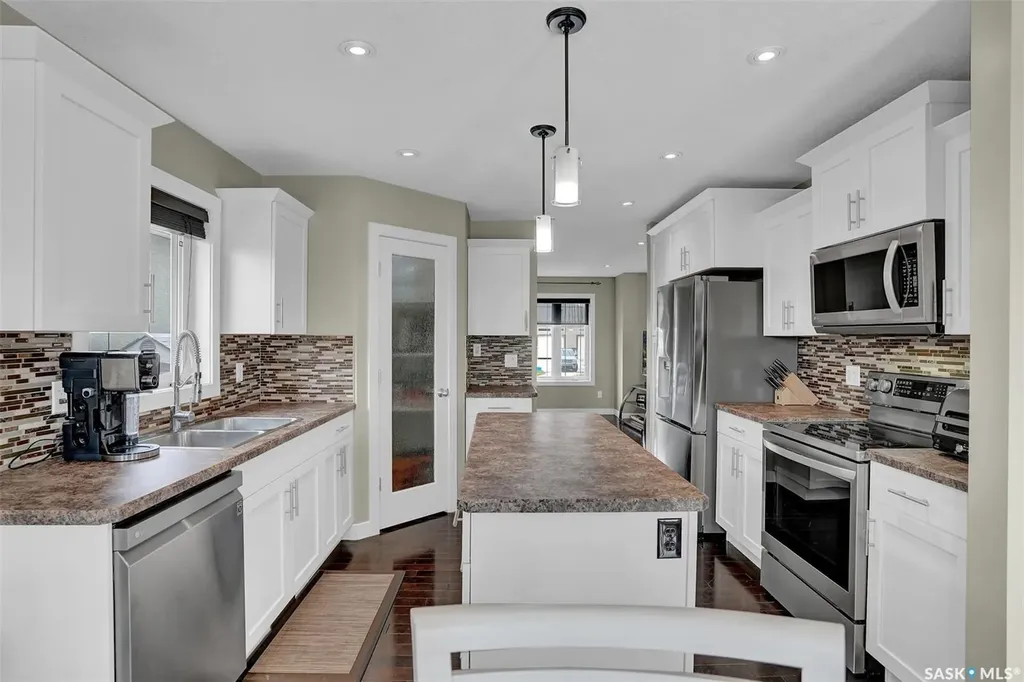25 Emerald Hill Drive White City SK S4L 0B4
