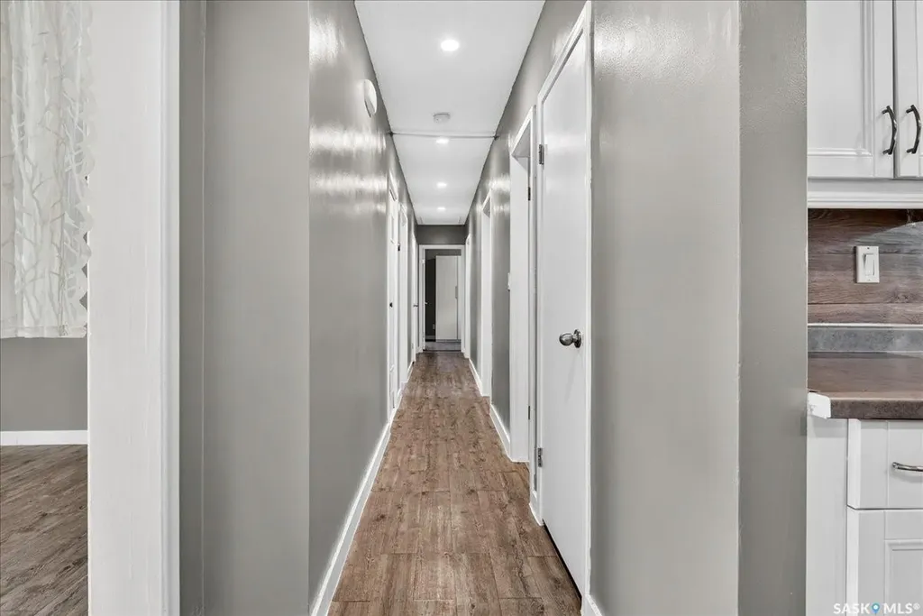 1837 Grant Drive Regina SK S4S 4V5
