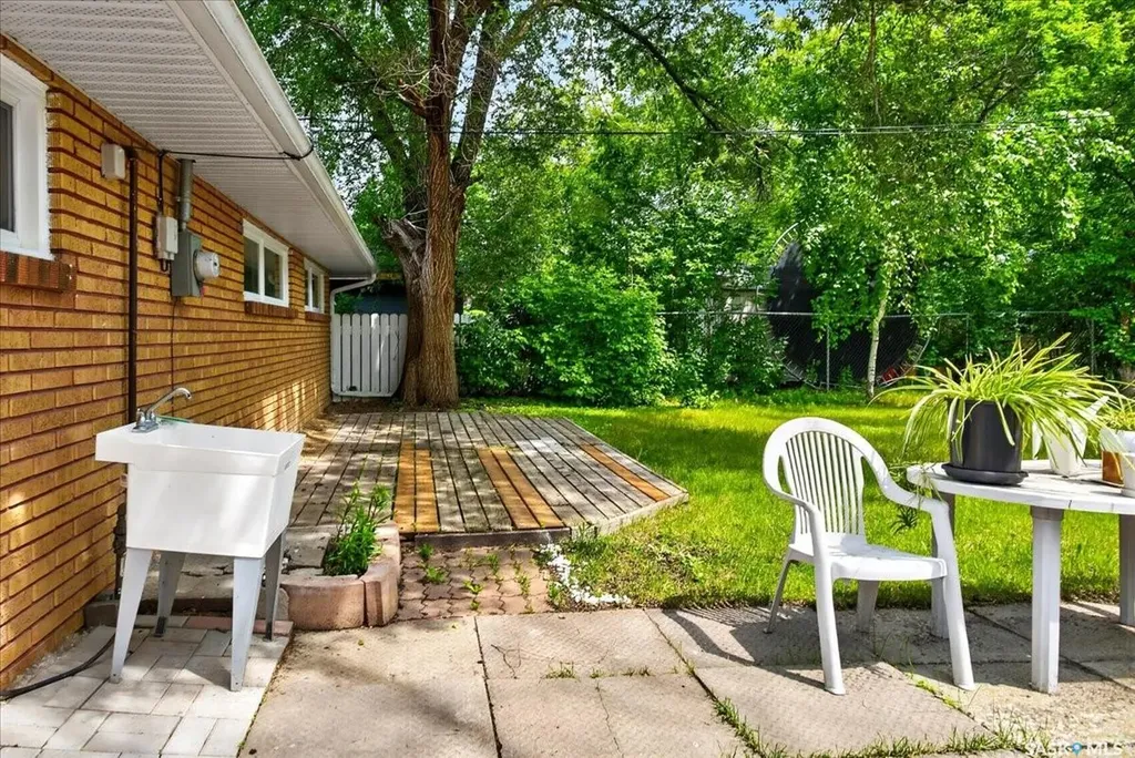 1837 Grant Drive Regina SK S4S 4V5