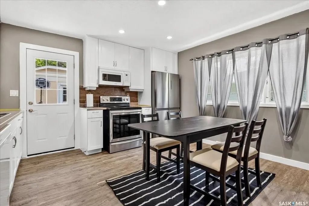 1837 Grant Drive Regina SK S4S 4V5