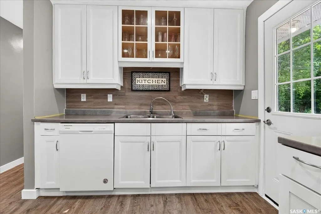 1837 Grant Drive Regina SK S4S 4V5