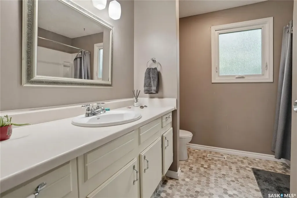 1811 Bowers Drive North Battleford SK S9A 3A3