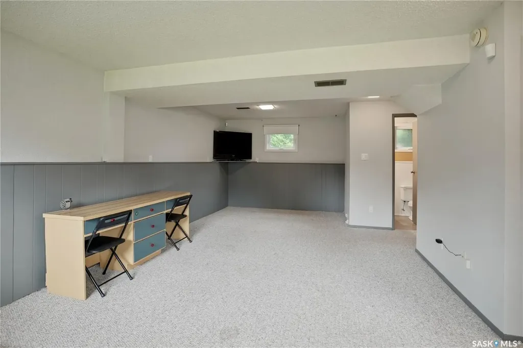1811 Bowers Drive North Battleford SK S9A 3A3