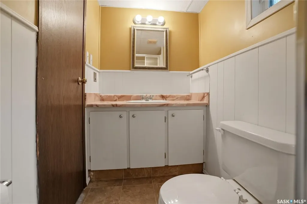 1811 Bowers Drive North Battleford SK S9A 3A3
