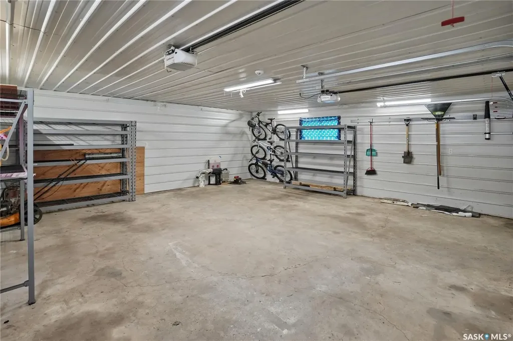 1811 Bowers Drive North Battleford SK S9A 3A3