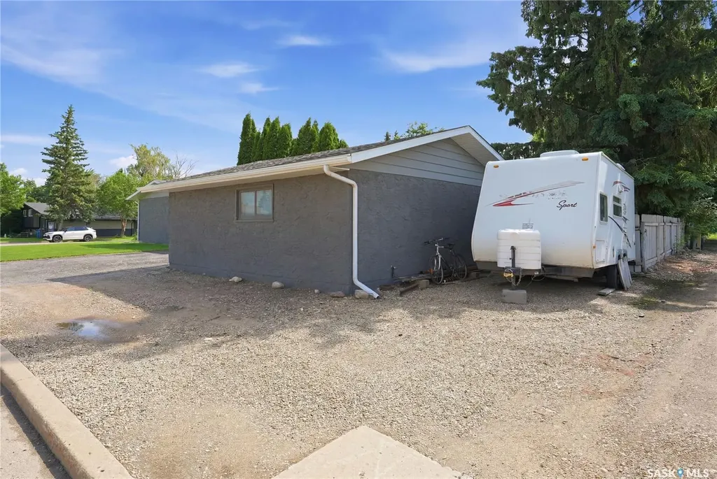1811 Bowers Drive North Battleford SK S9A 3A3