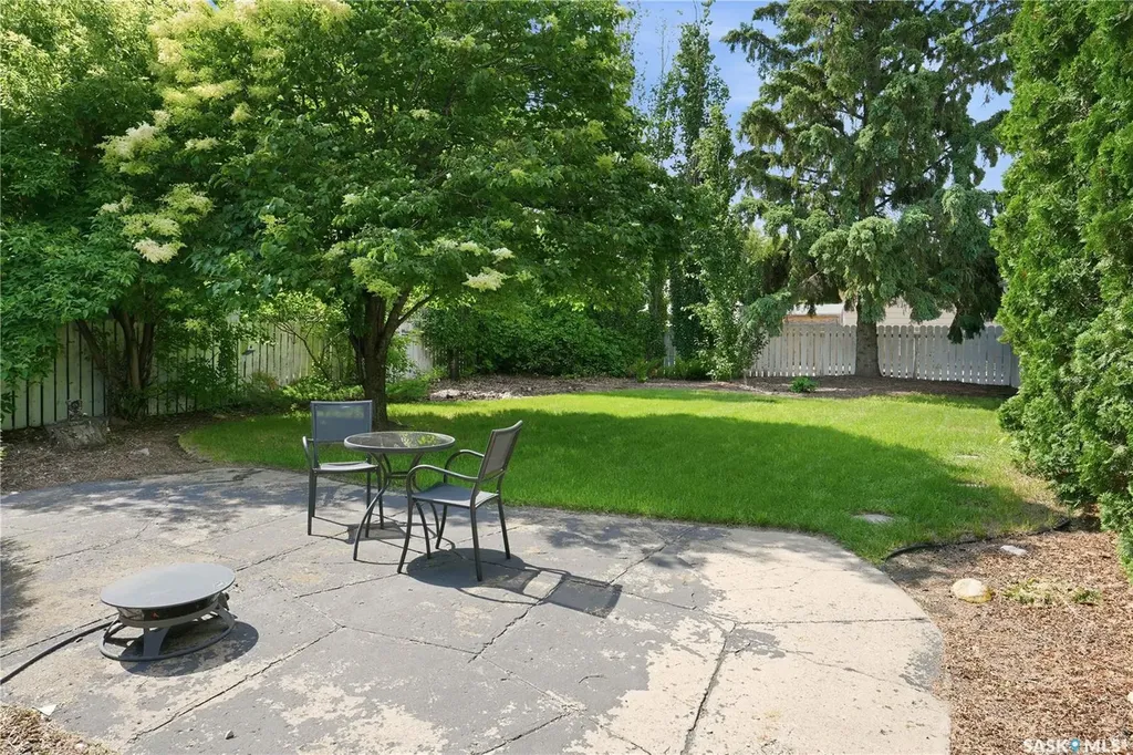 1811 Bowers Drive North Battleford SK S9A 3A3