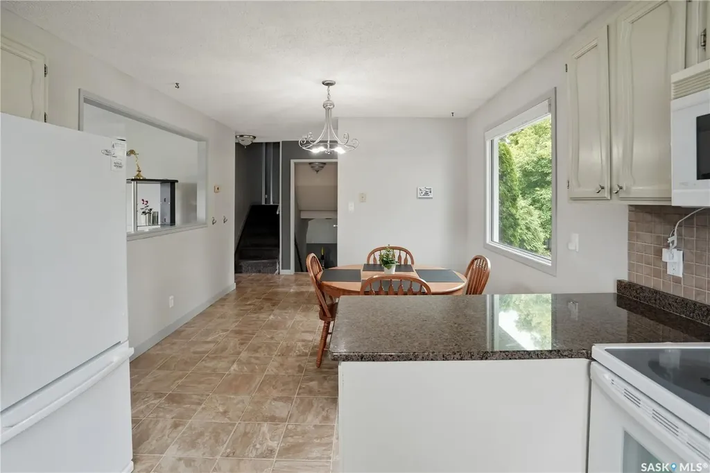 1811 Bowers Drive North Battleford SK S9A 3A3