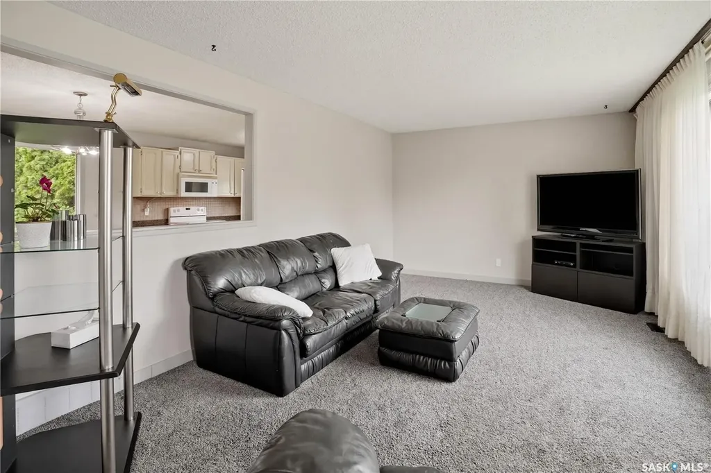 1811 Bowers Drive North Battleford SK S9A 3A3