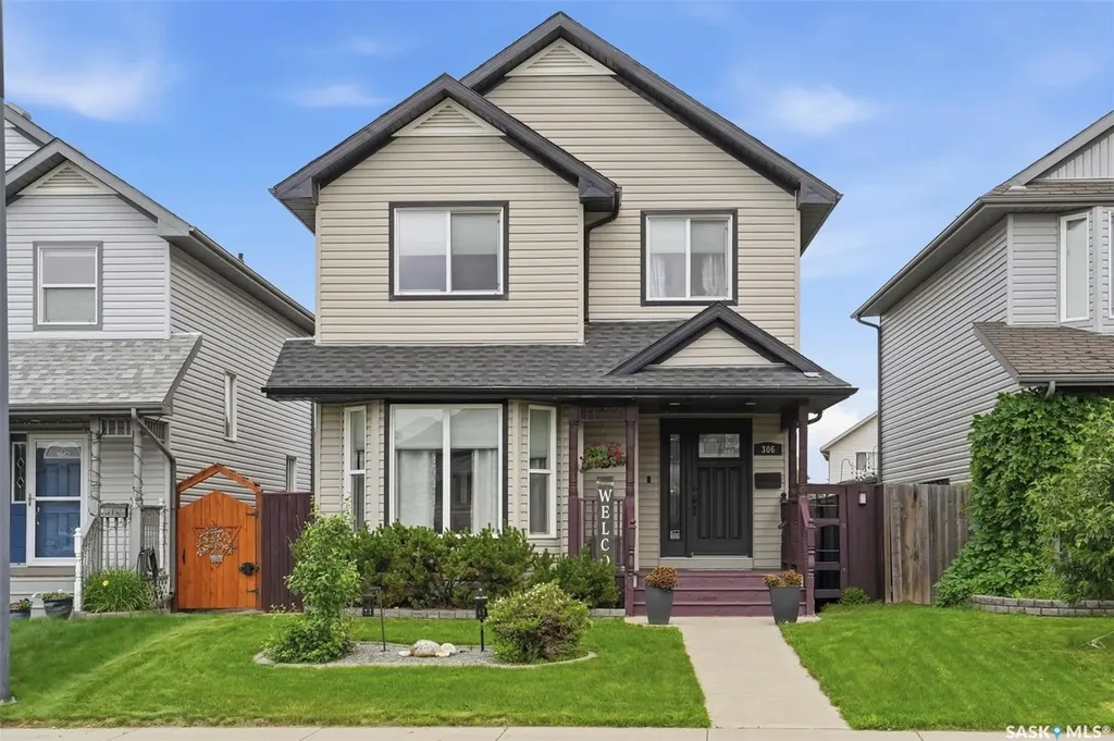 306 Denham Court Saskatoon SK S7K 1E5