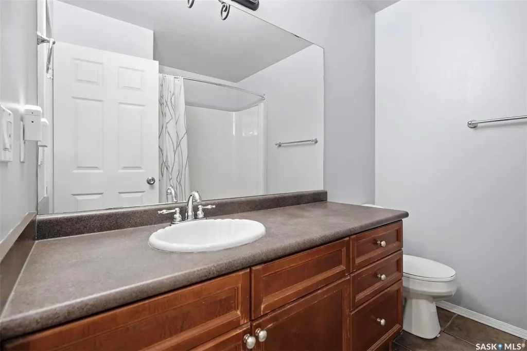 306 Denham Court Saskatoon SK S7K 1E5