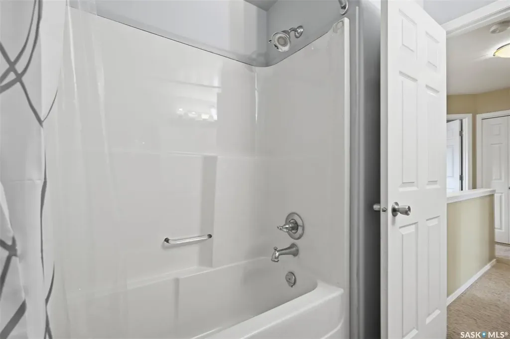 306 Denham Court Saskatoon SK S7K 1E5