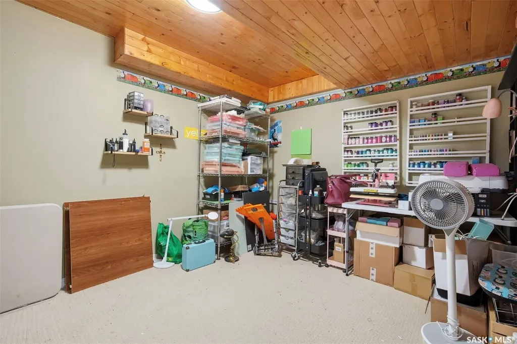 306 Denham Court Saskatoon SK S7K 1E5