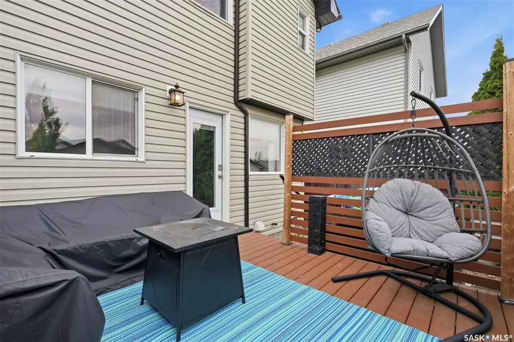 306 Denham Court Saskatoon SK S7K 1E5