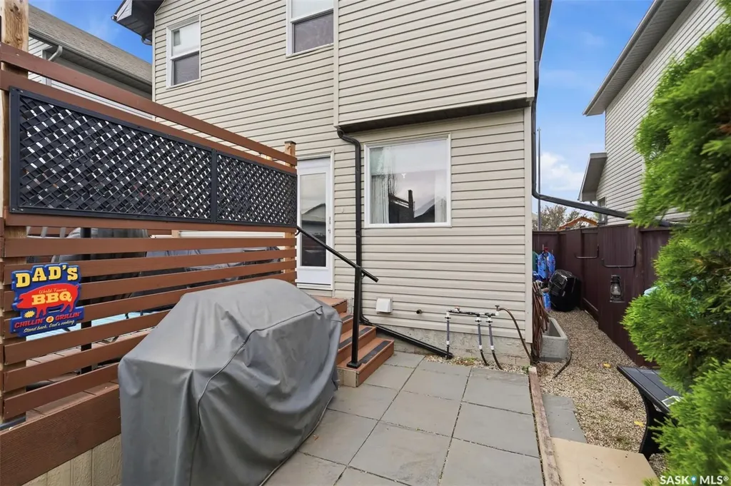 306 Denham Court Saskatoon SK S7K 1E5