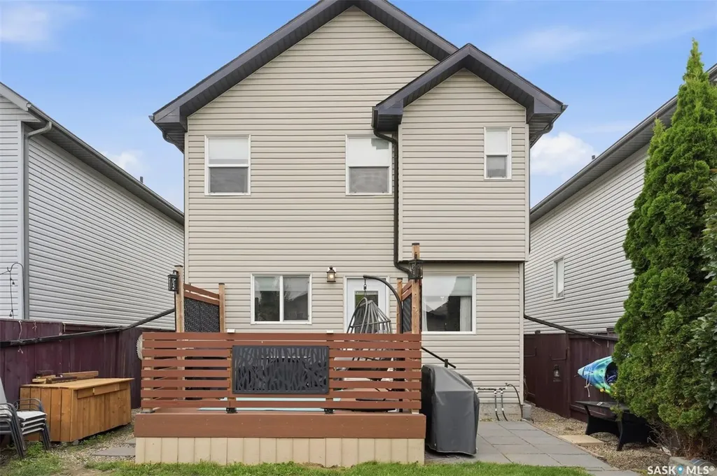 306 Denham Court Saskatoon SK S7K 1E5