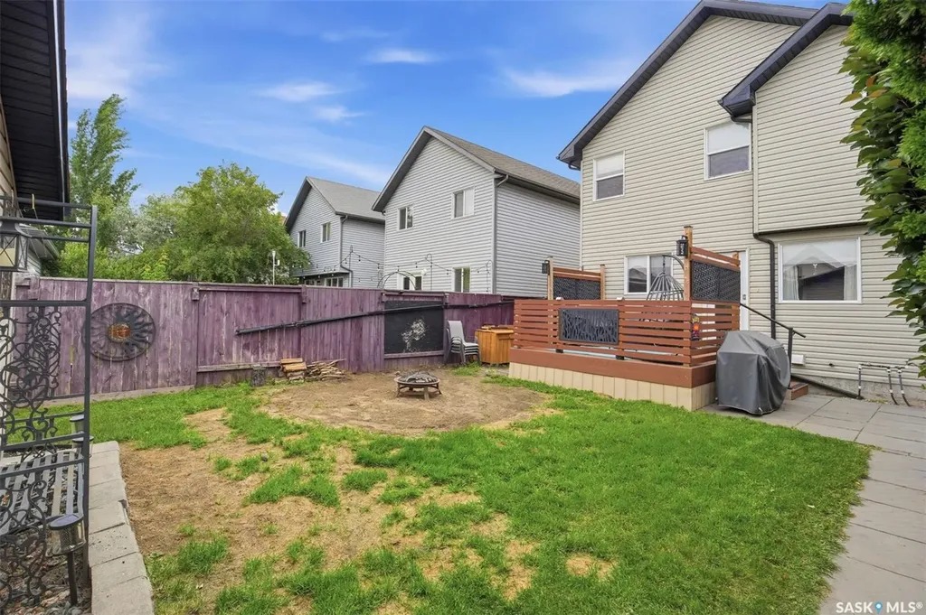 306 Denham Court Saskatoon SK S7K 1E5