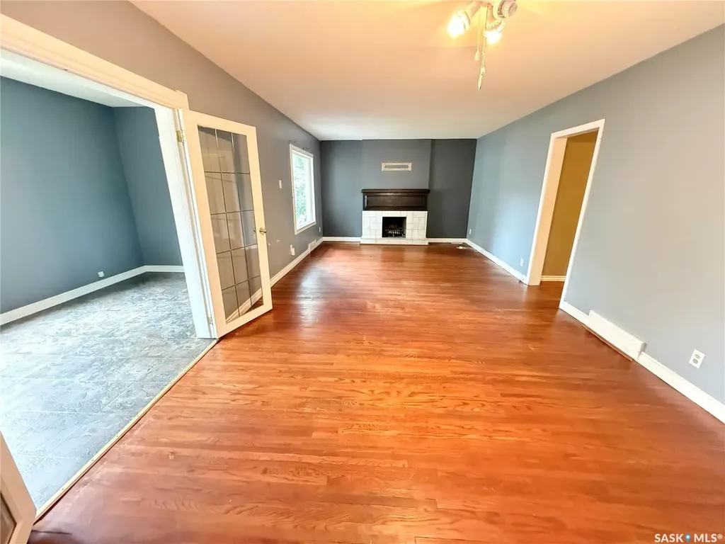 431 Qu'appelle Street Weyburn SK S4H 0R3