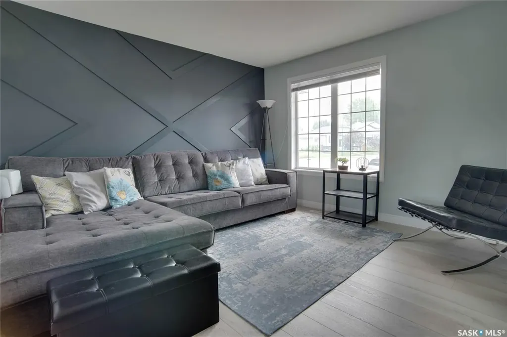 223 Rutherford Crescent Saskatoon SK S7N 4X5