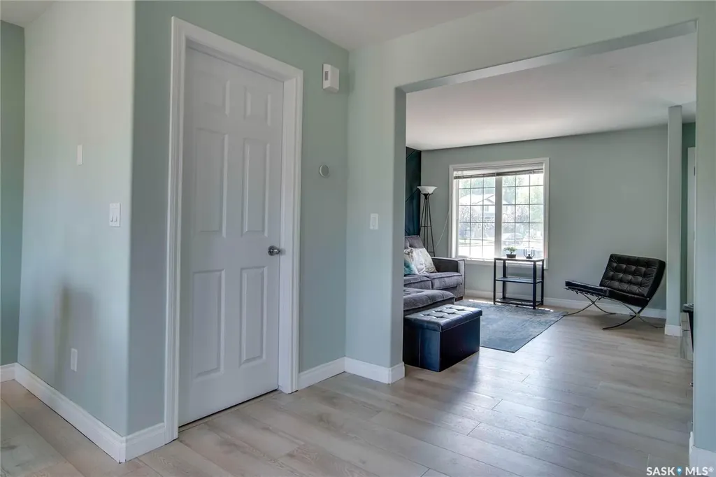 223 Rutherford Crescent Saskatoon SK S7N 4X5