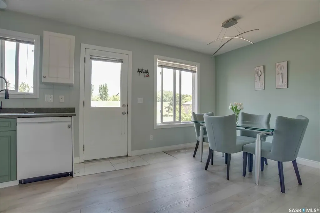 223 Rutherford Crescent Saskatoon SK S7N 4X5