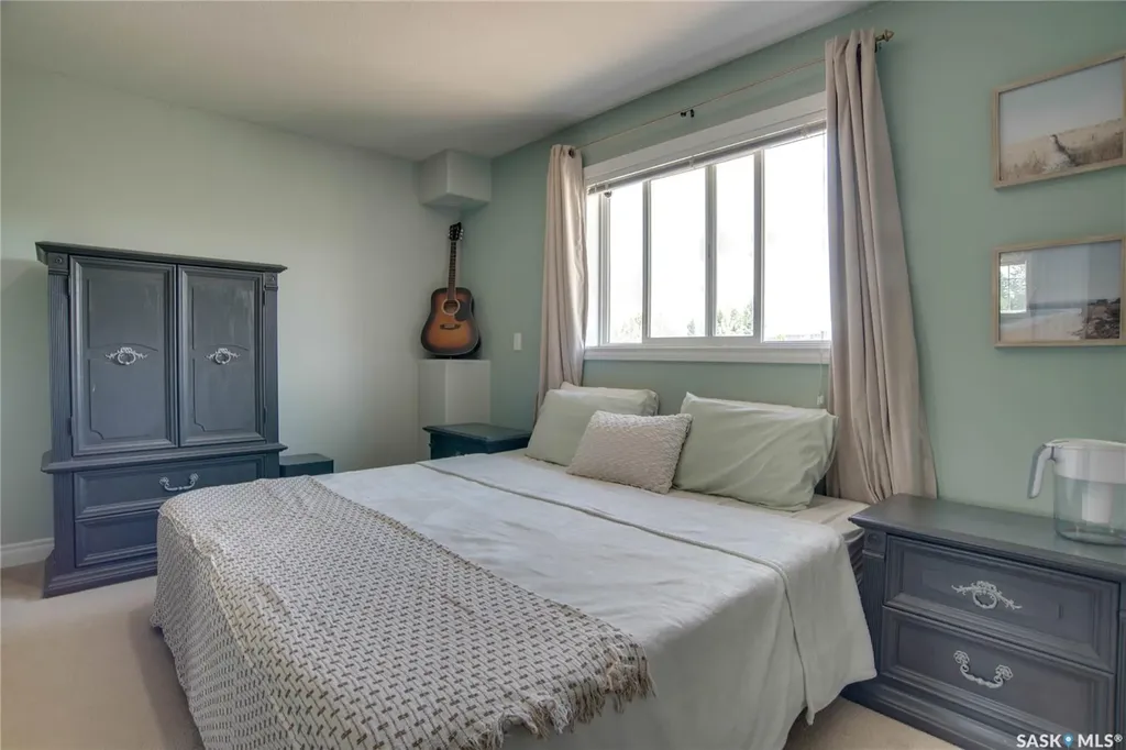223 Rutherford Crescent Saskatoon SK S7N 4X5