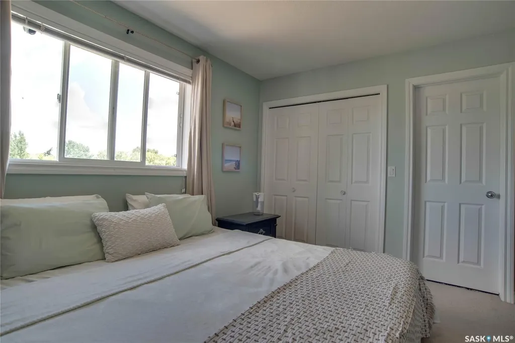 223 Rutherford Crescent Saskatoon SK S7N 4X5